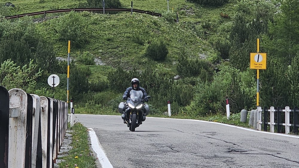 טיולי אופנועים בחו״ל