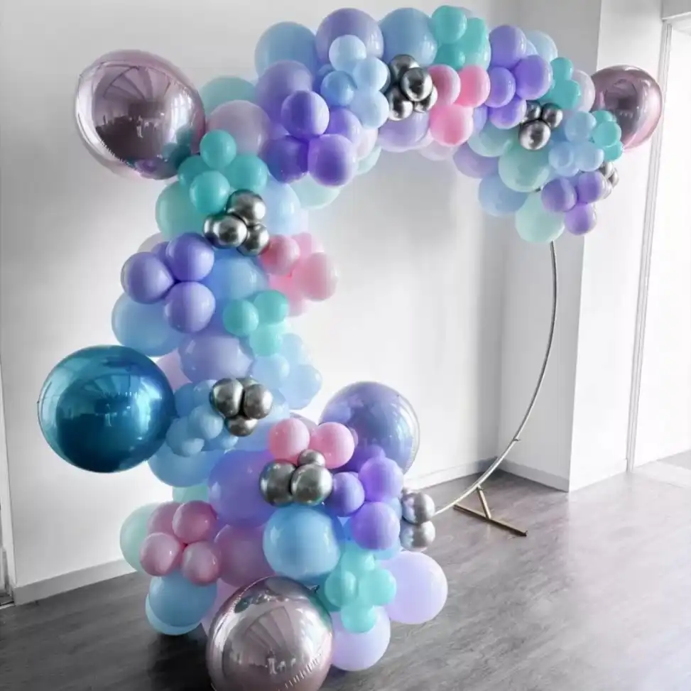 קשת בלונים חד קרן