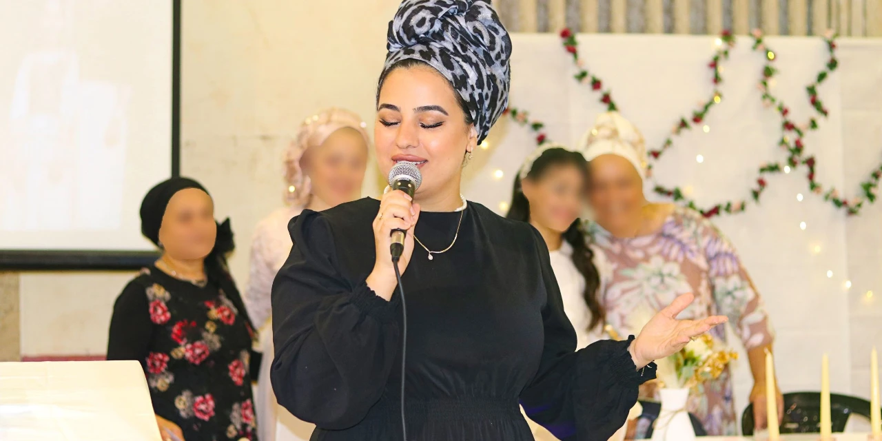 נשים מספרות