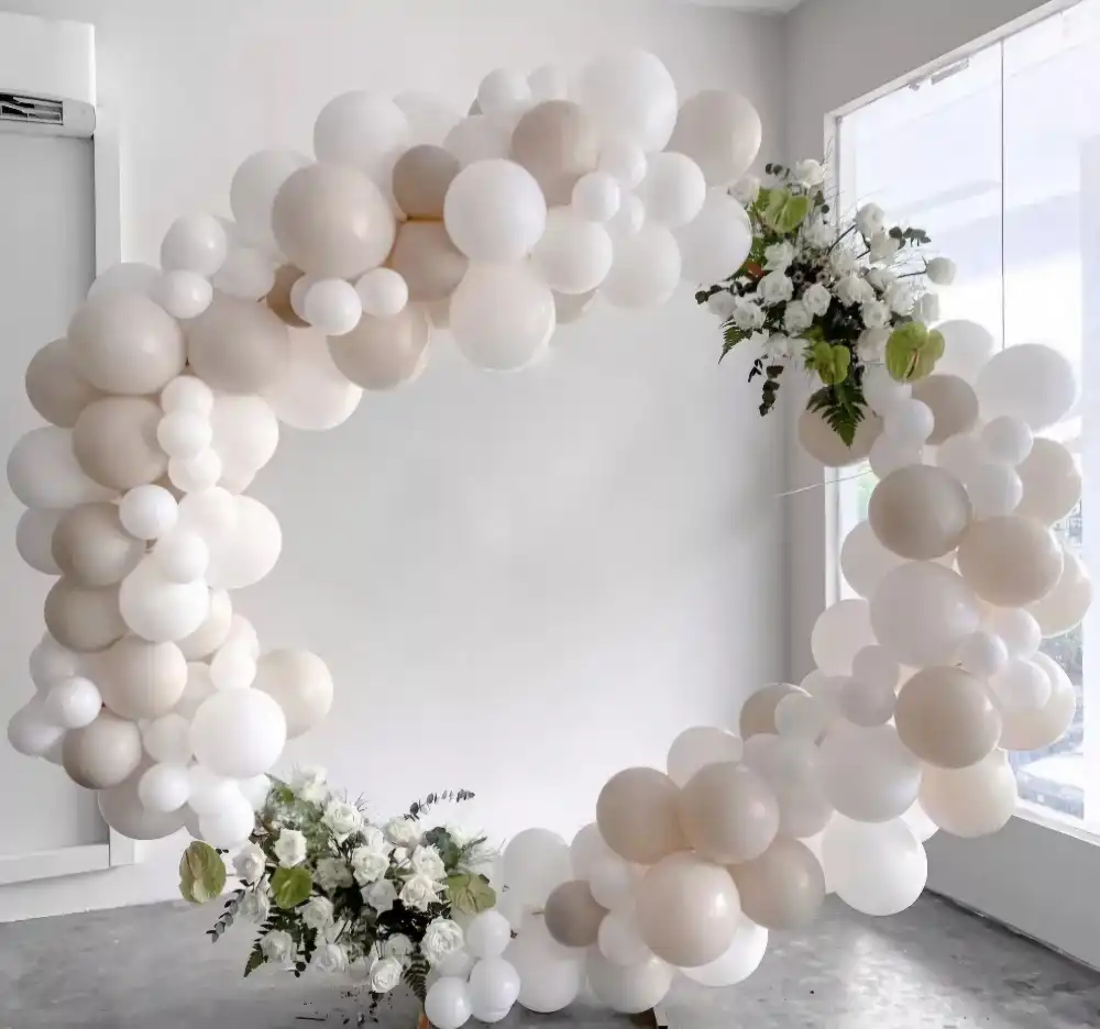 קשת בלונים חתן וכלה