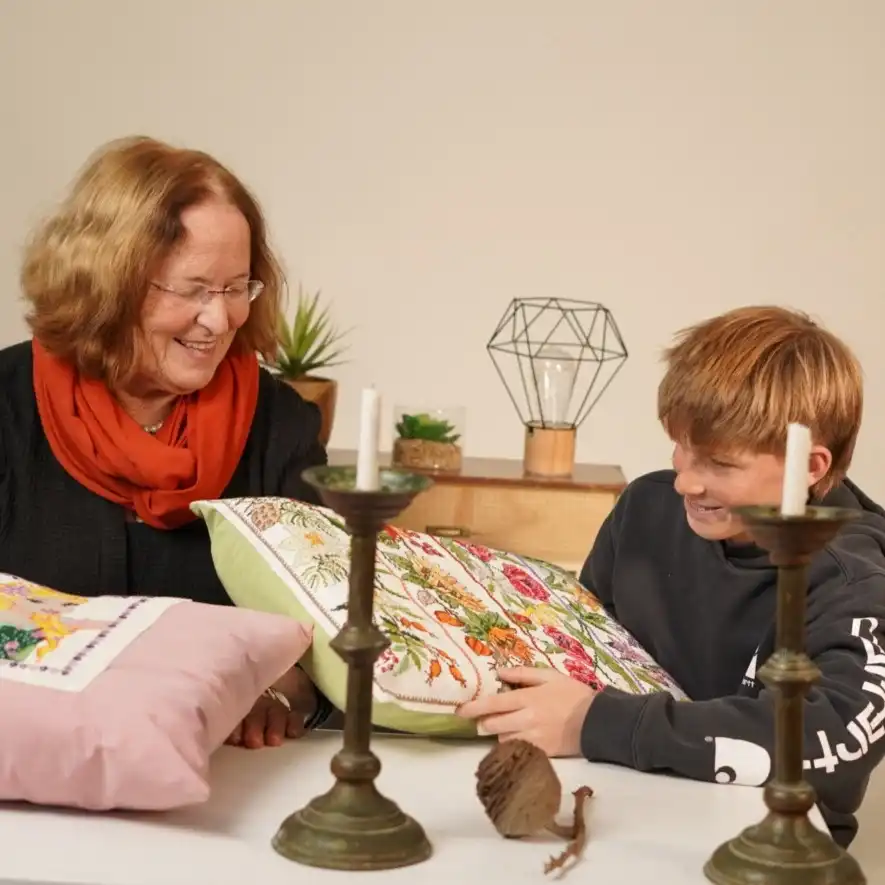 יצירת זיכרון דיגיטלי לנכדים – חיבור בין דורי | MEMORIX