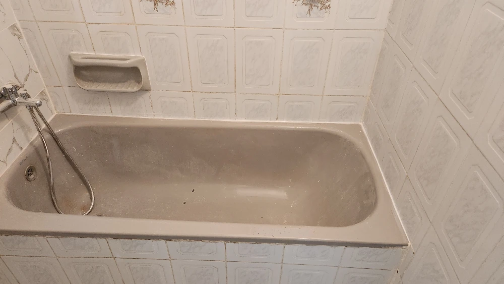 חידוש סיליקון ורוובה במקלחנים ,אמבטיות ,כיורים,מטבחים  וחיפויים