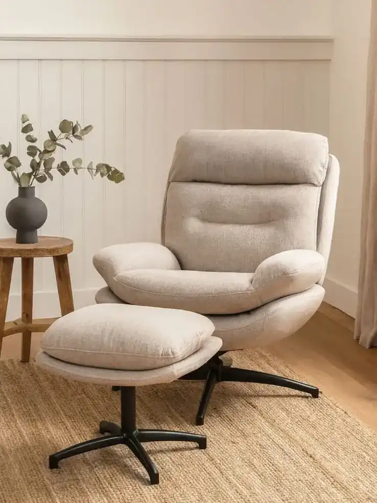 כורסא והדום