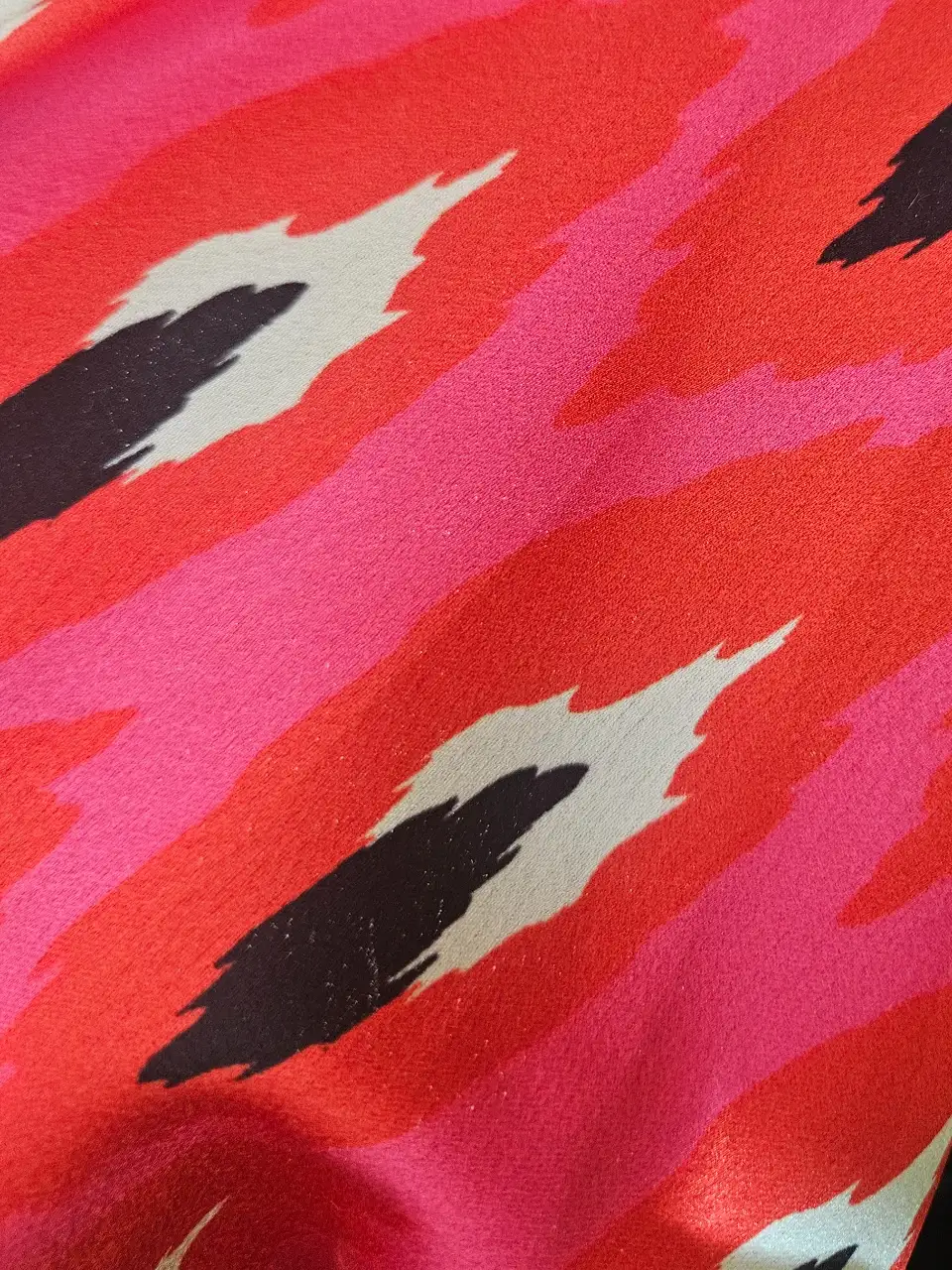 מבחר בדים במבצע