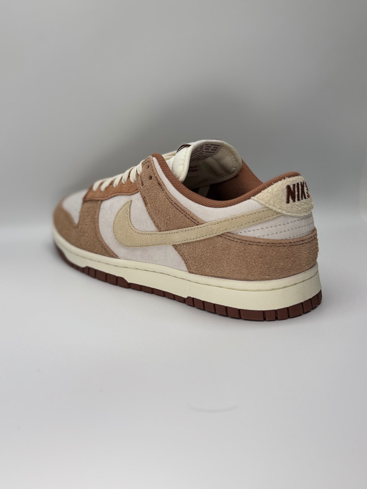 “Nike Dunk Low  “Medium Curry