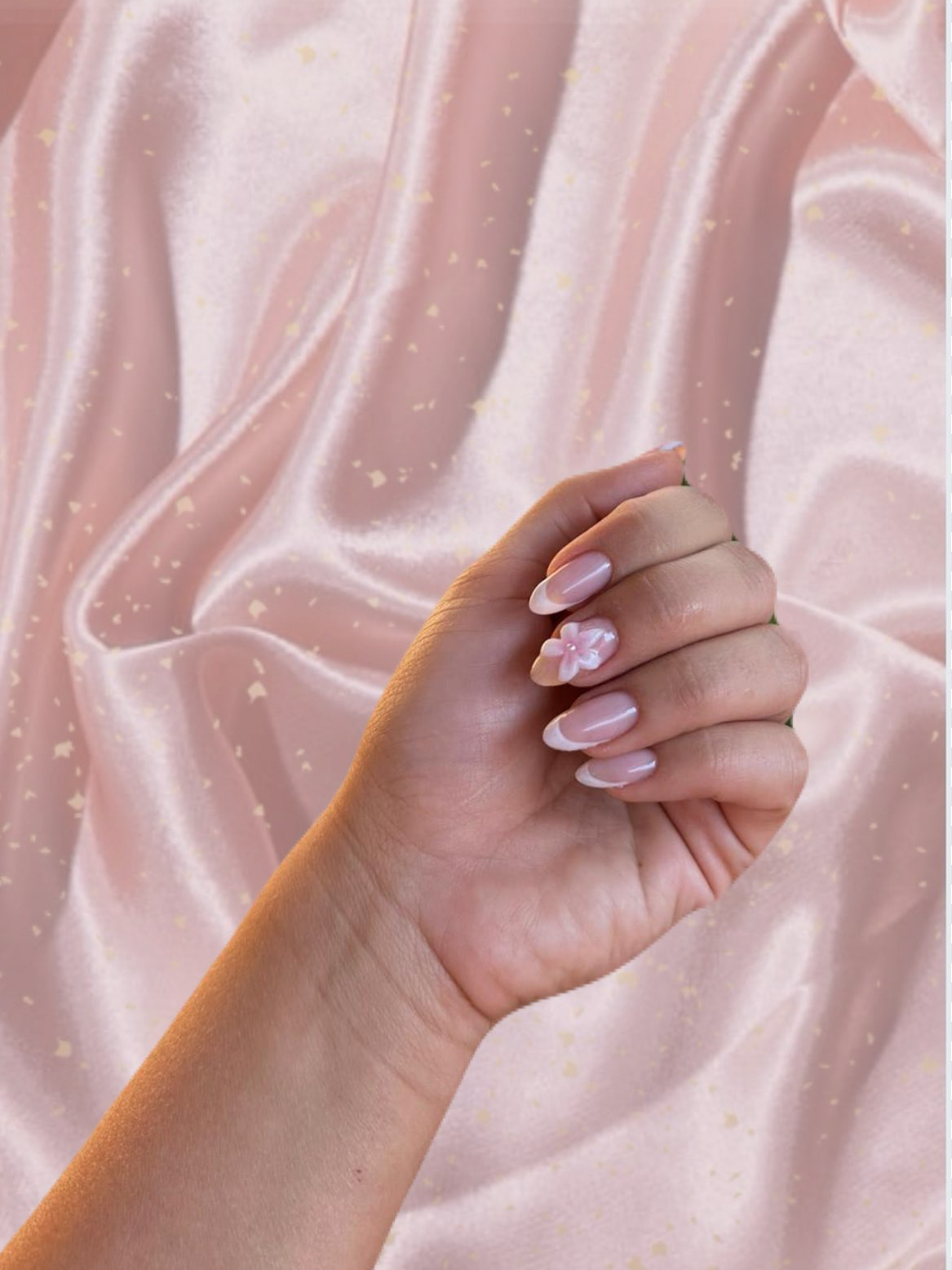 לק ג׳ל בישוב ספיר – מראה מבריק שנשאר | Sandra Clinic