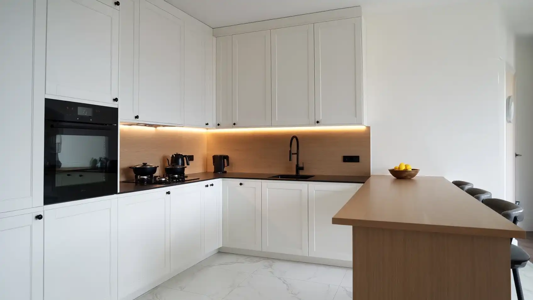 מטבחים קלאסיים מודרניים פרימיום בפתח תקווה | RAN KITCHENS