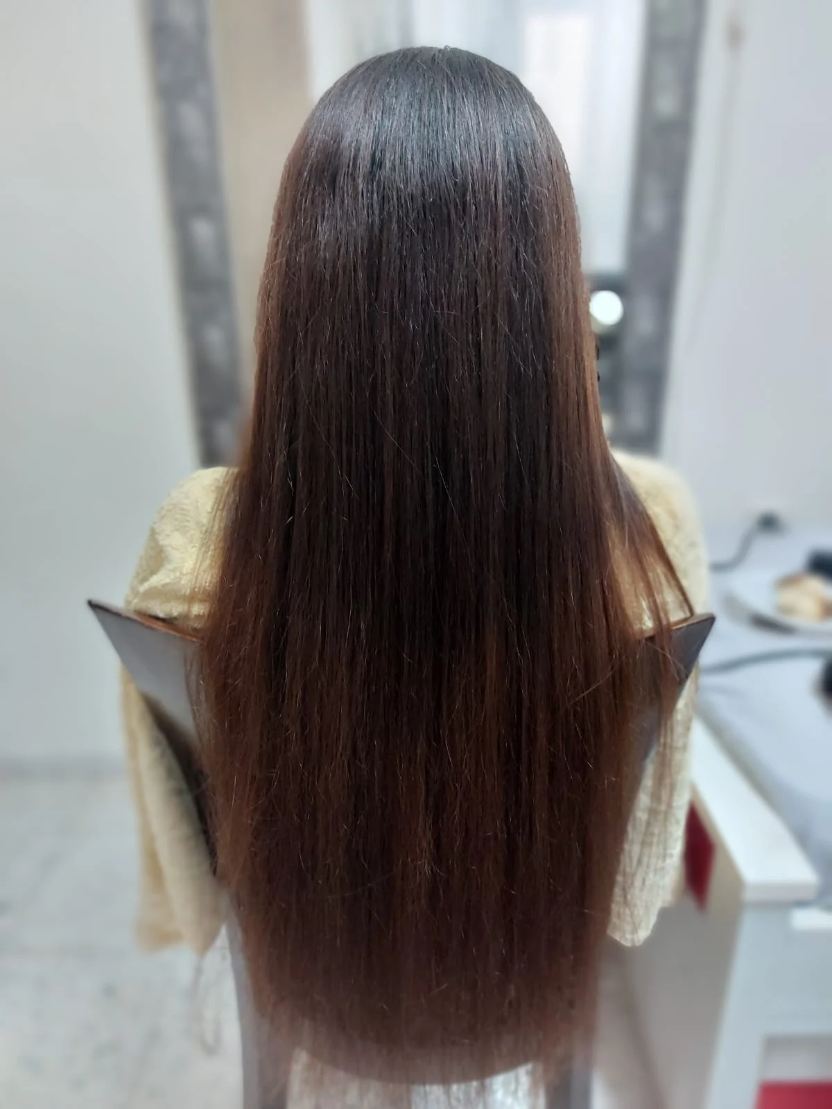 החלקה לשיער צבוע