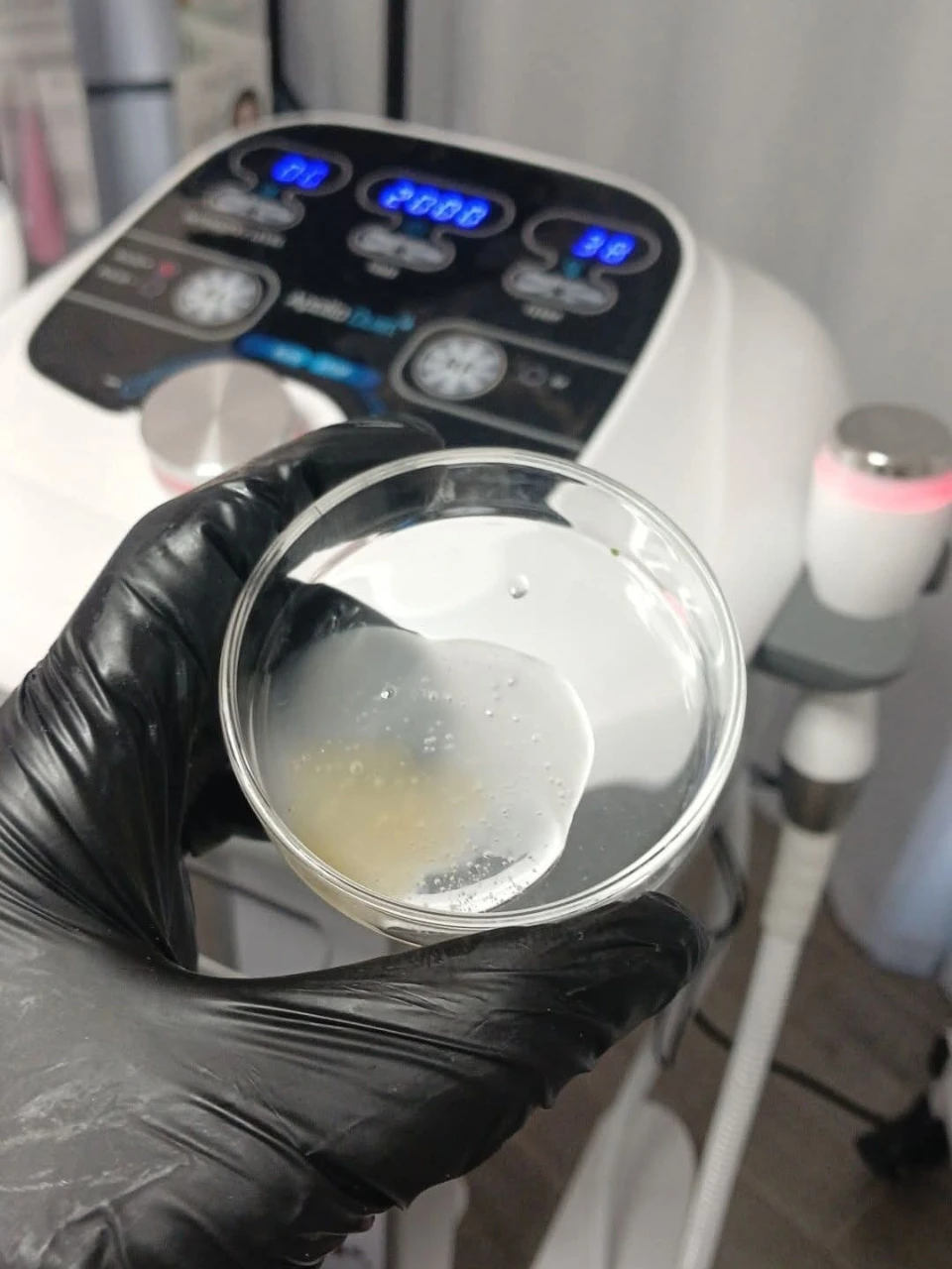 החדרת לחות באלקטרופורציה