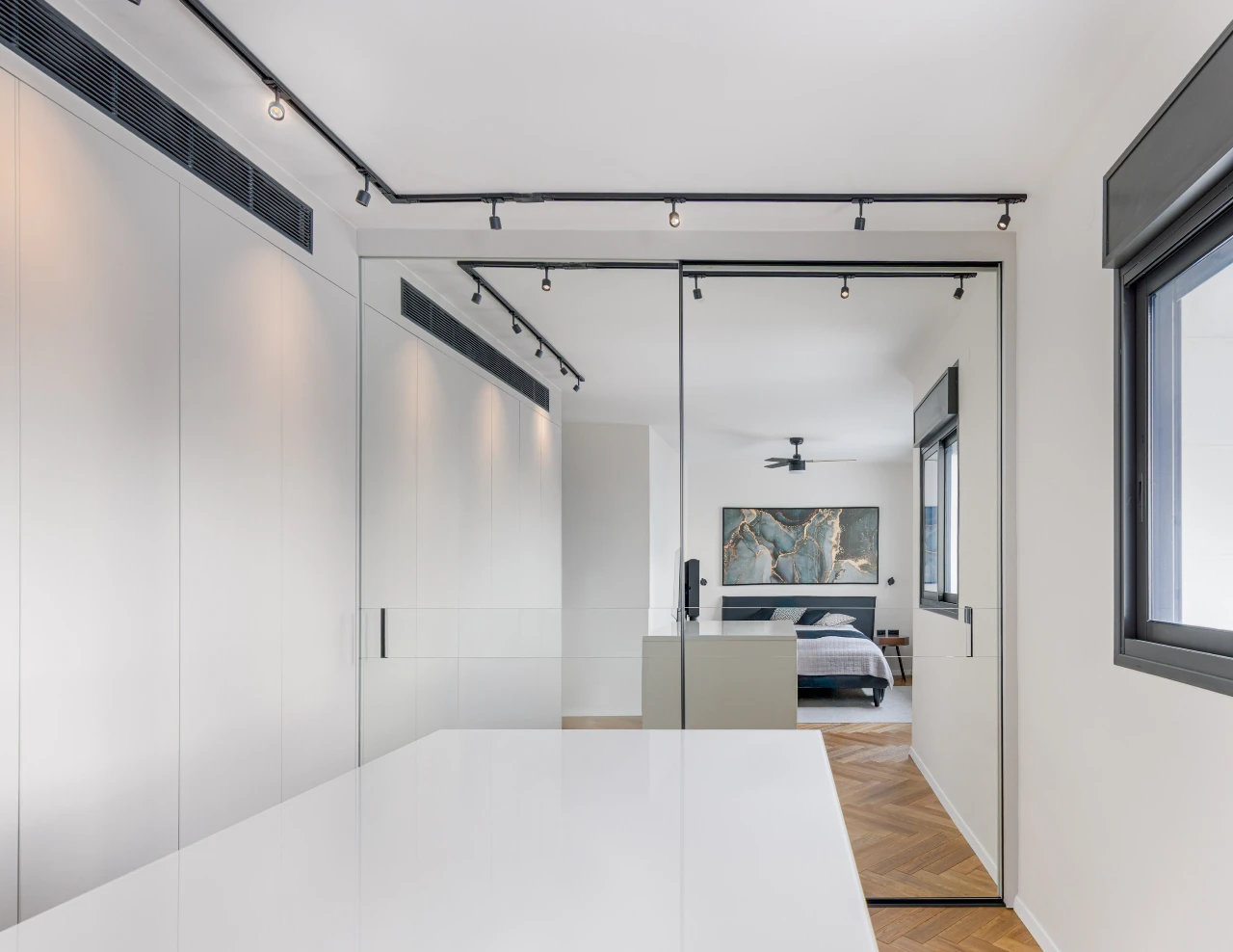 LOOM LIGHTING – SHAY HANOCH CHEF