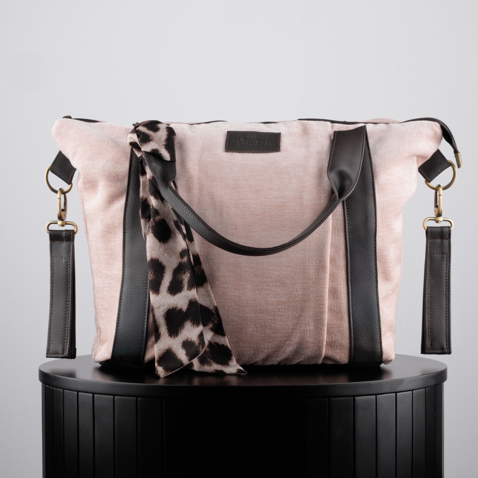 דגם ליב צבע ורוד בהיר