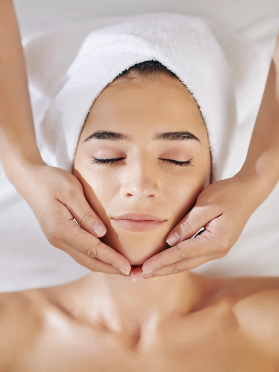 טיפולי אנטי אייג'ינג – איך לשמור על עור צעיר ובריא