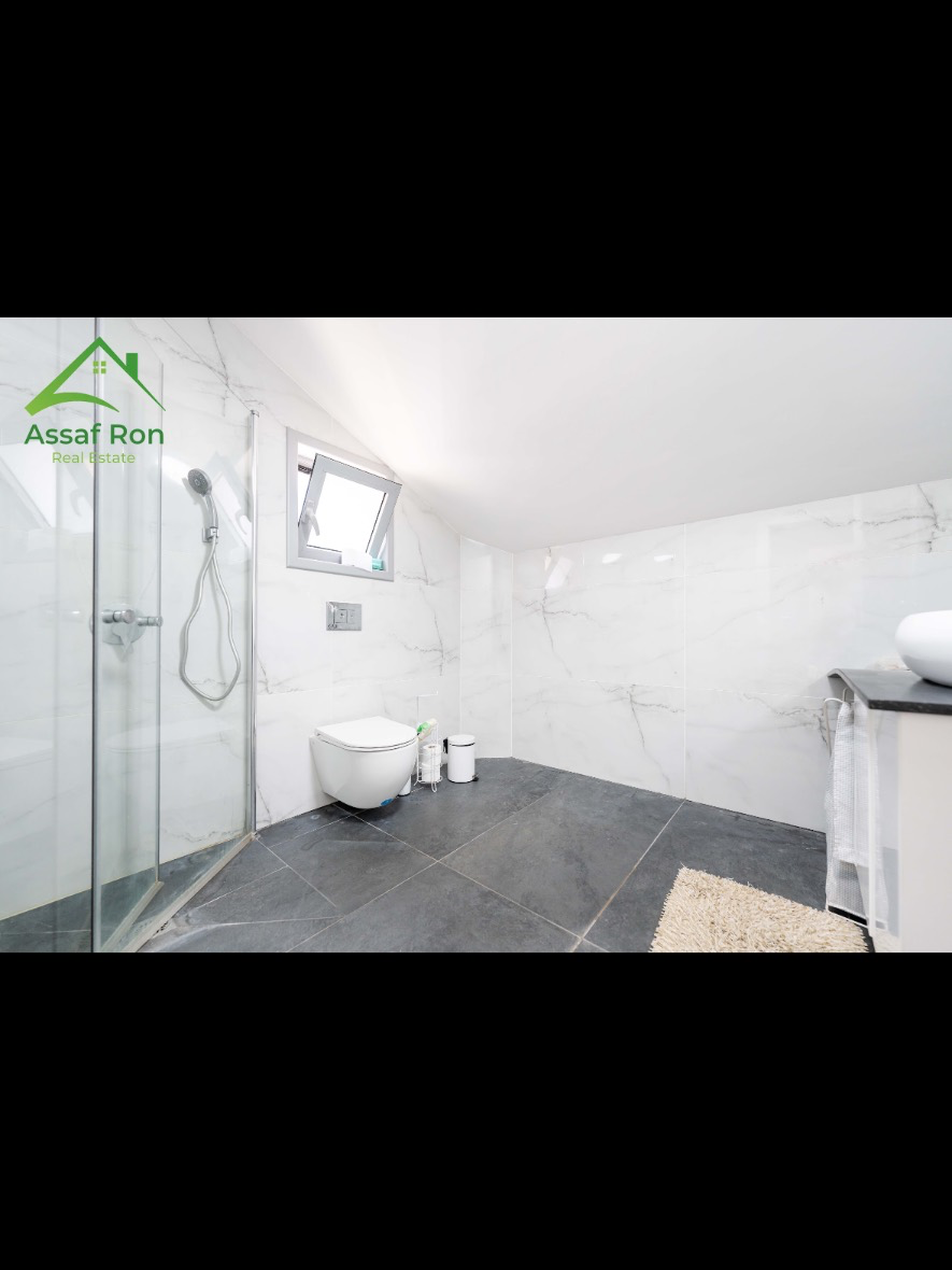 למכירה - דו משפחתי ראשל״צ