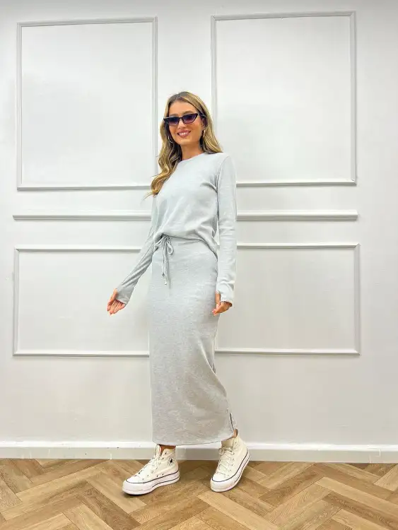 חליפת מור אפורה