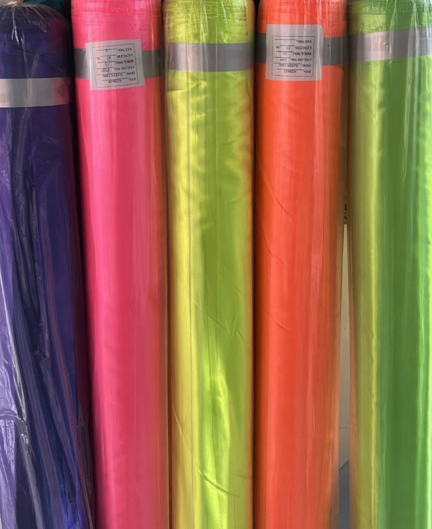 בד סטן רוחב 150 ס"מ , 16 ₪ למטר