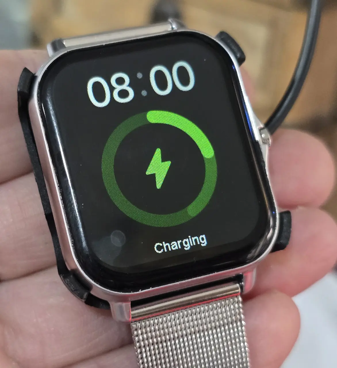 שעון חכם (Smartwatch) כולל מטוען עם הרבה פונקציות מצב עבודה