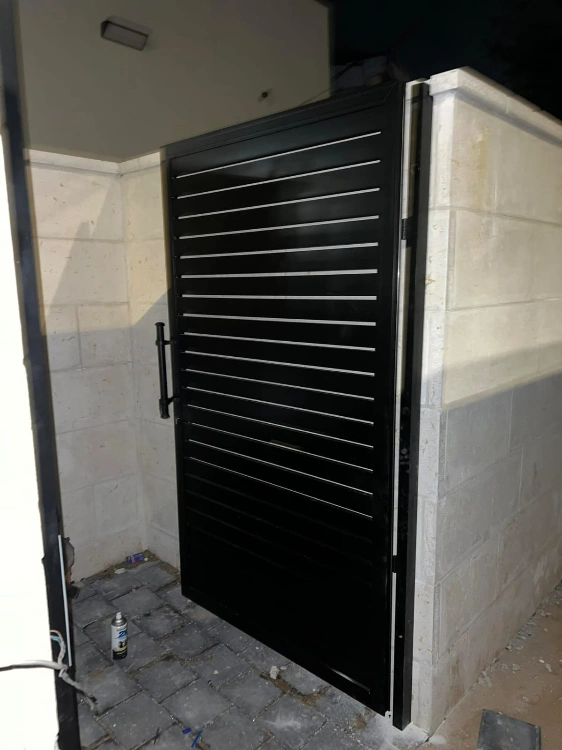 גדר ושער דרוקטיבי