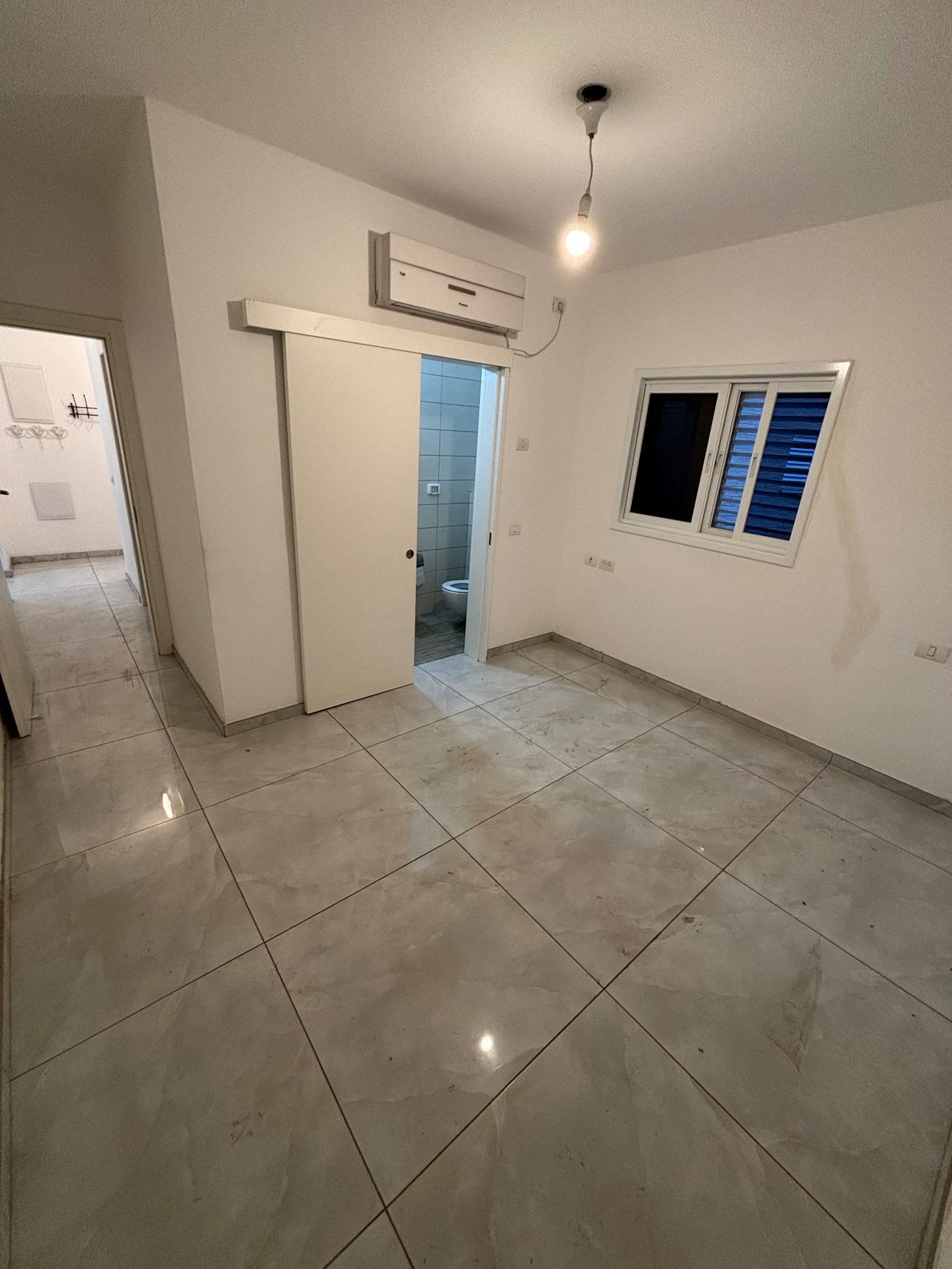 למכירה בפתח תקווה - רחוב הרצל 12