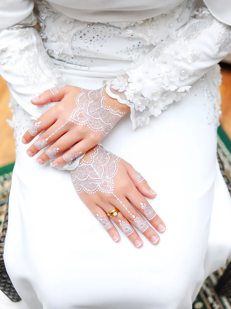 מנחה טקס חינה – הלב הפועם של האירוע