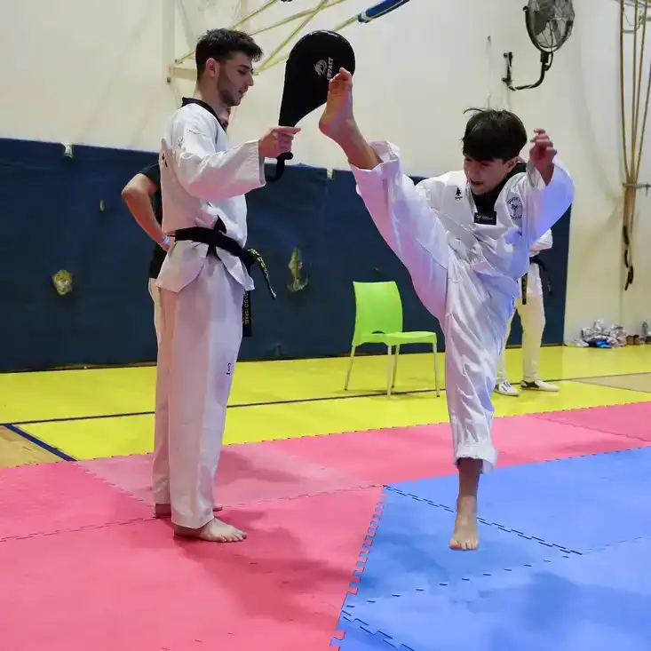 אימוני טאקוונדו לילדים – תחושת מסוגלות שמתחילה מוקדם