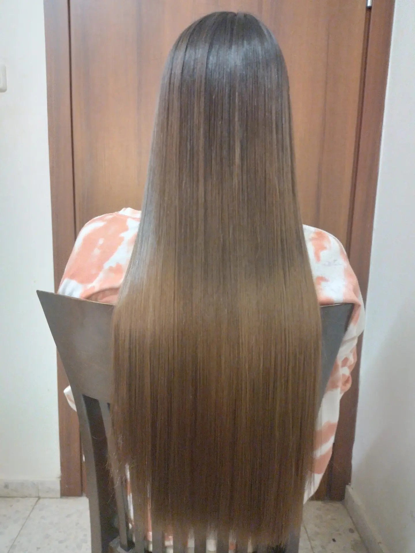 החלקה לשיער צבוע