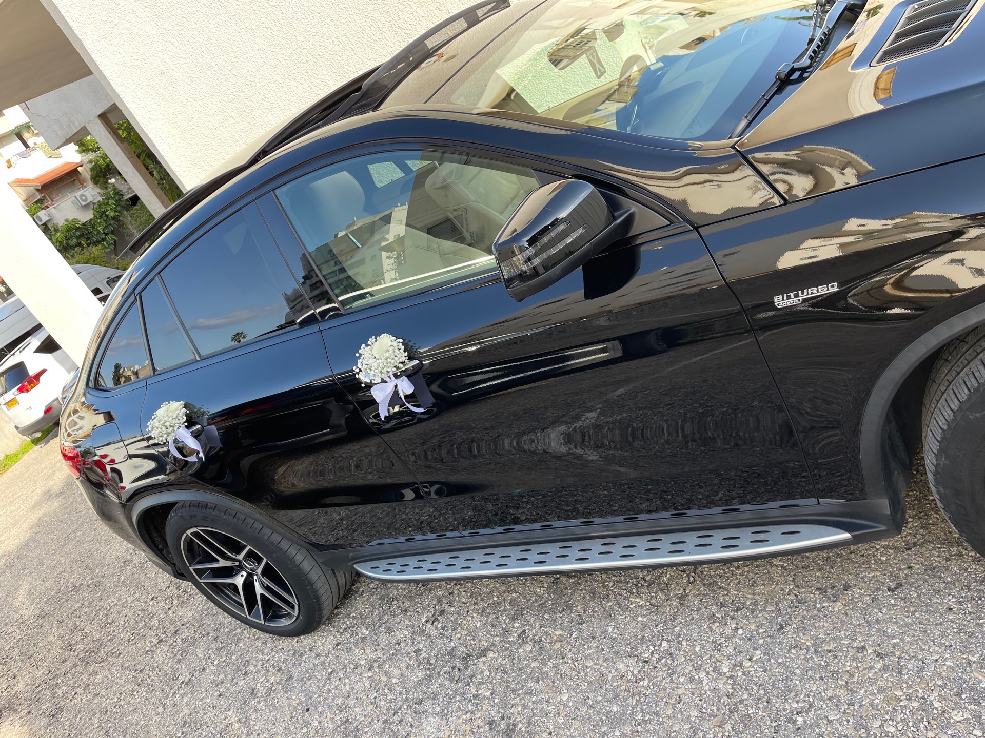 קישוט רכב חתן וכלה