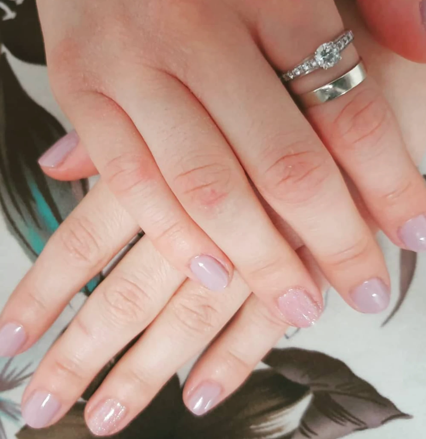 מניקור לק ג'ל