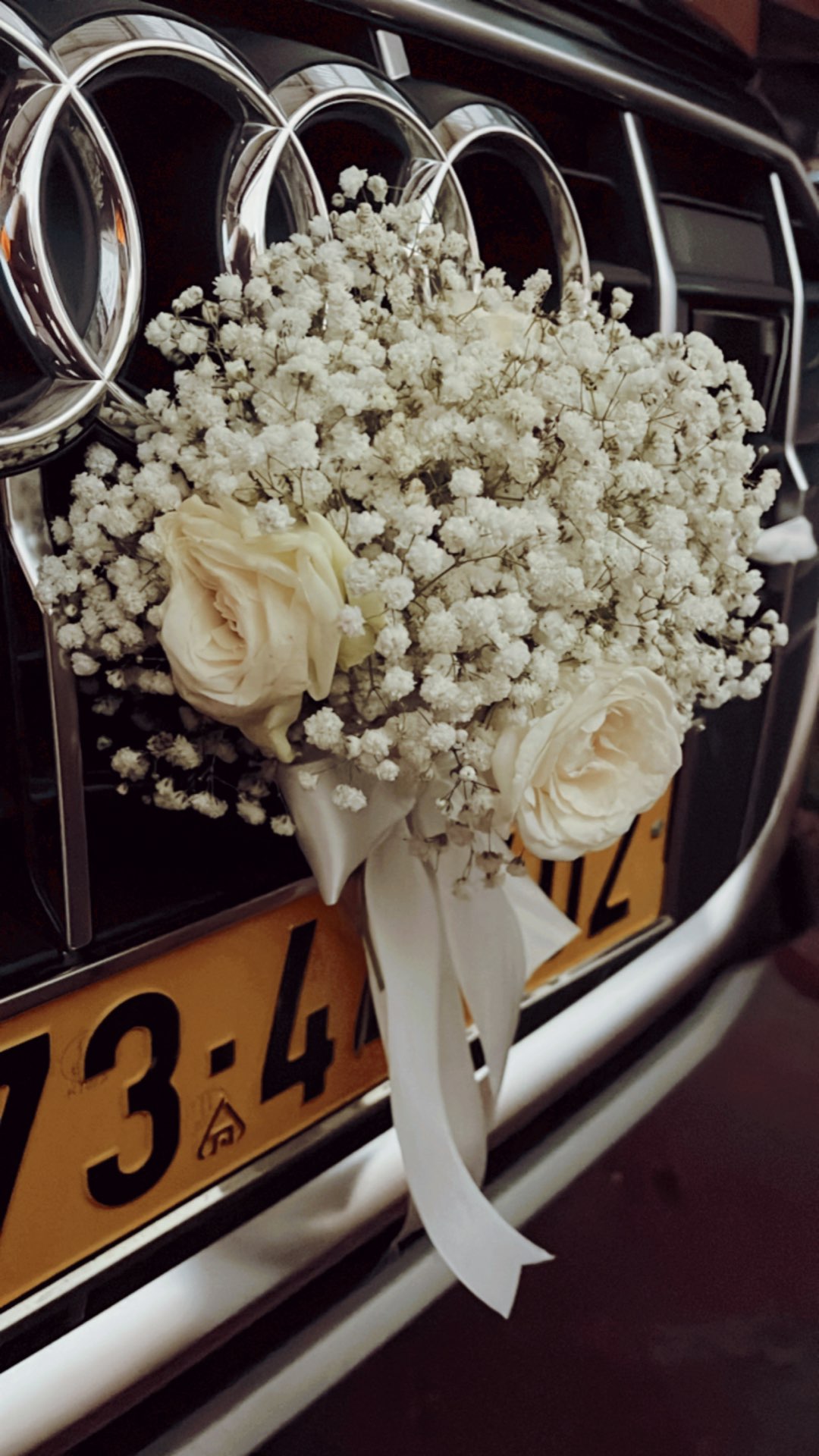 קישוט לרכב חתן וכלה