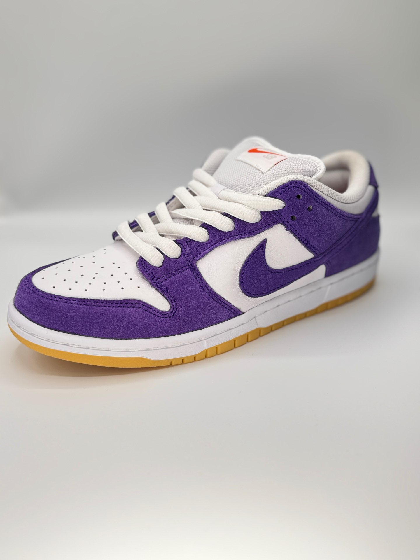 ״Nike SB Dunk Low Pro ISO “Orange Label Court Purple