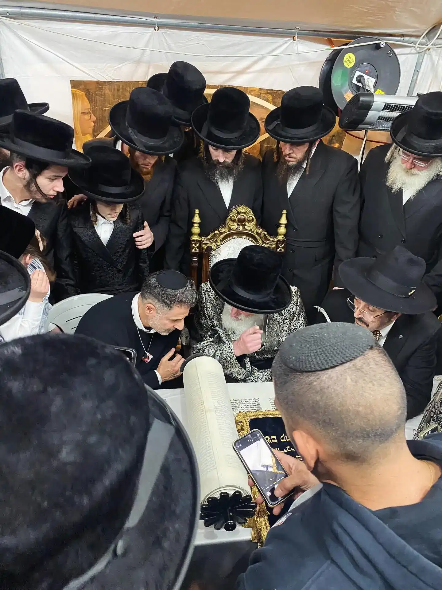 הפקת הכנסת ספר תורה 