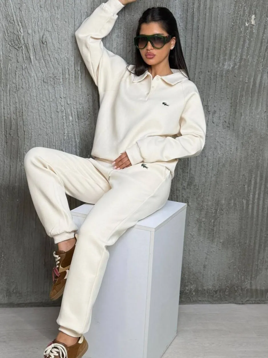 חליפת טרנינג צווארון