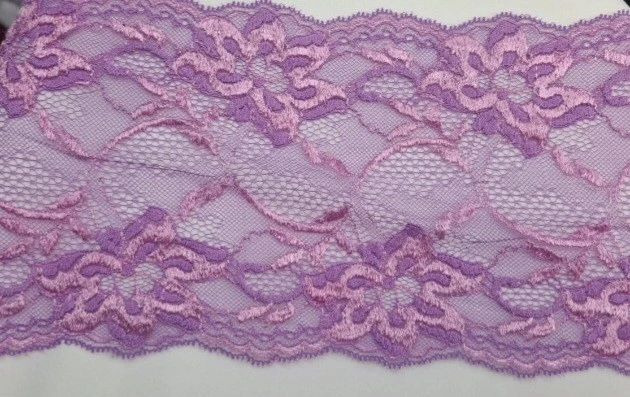 תחרה לייקרה