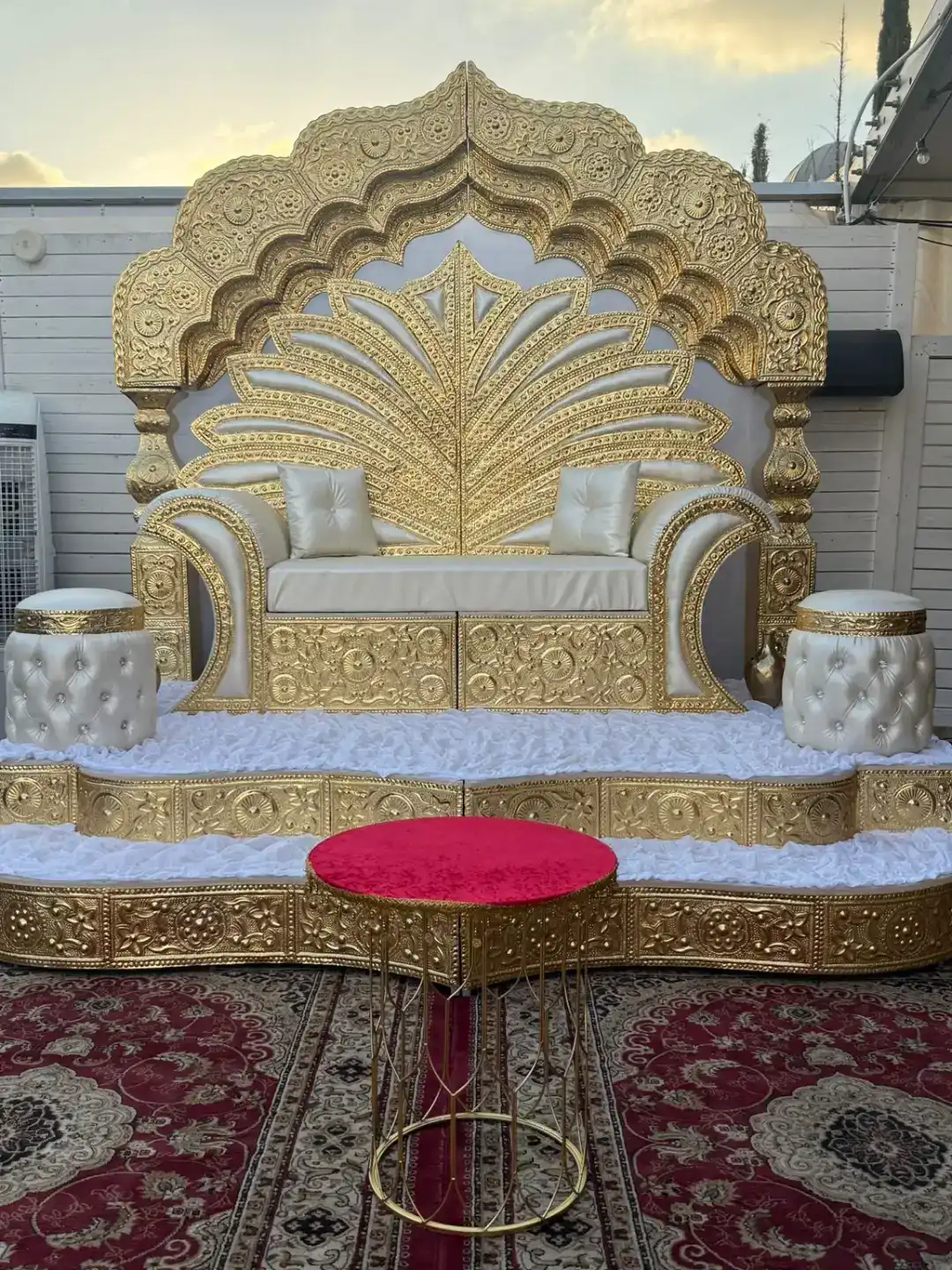 טולמון מפואר