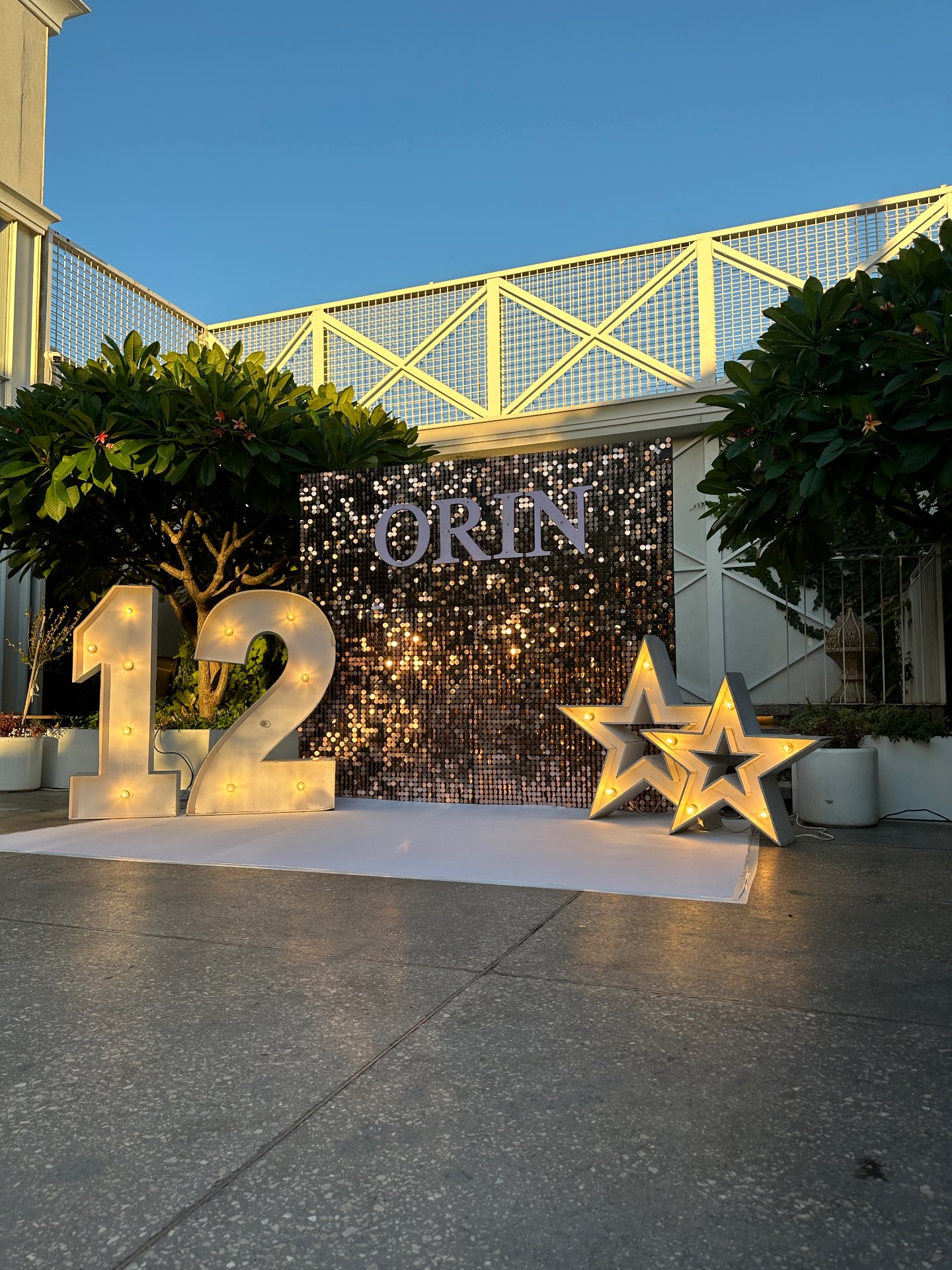 קיר פייטים ענק !