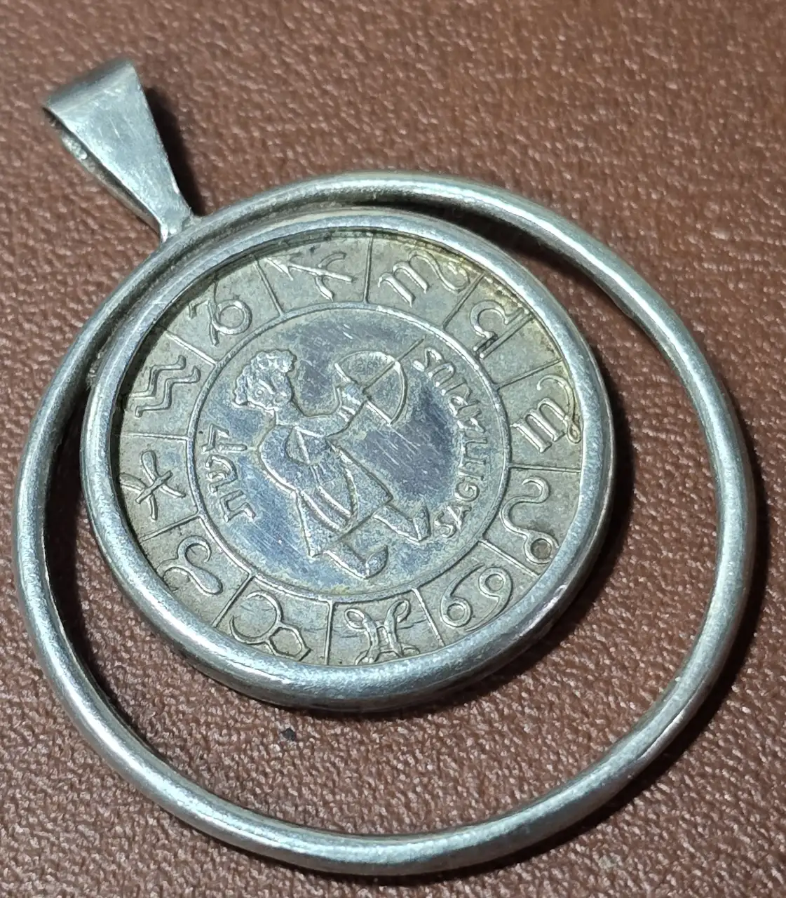 תליון קמע אסטורולוגי או מיסטי התליון כסף 925 חתום