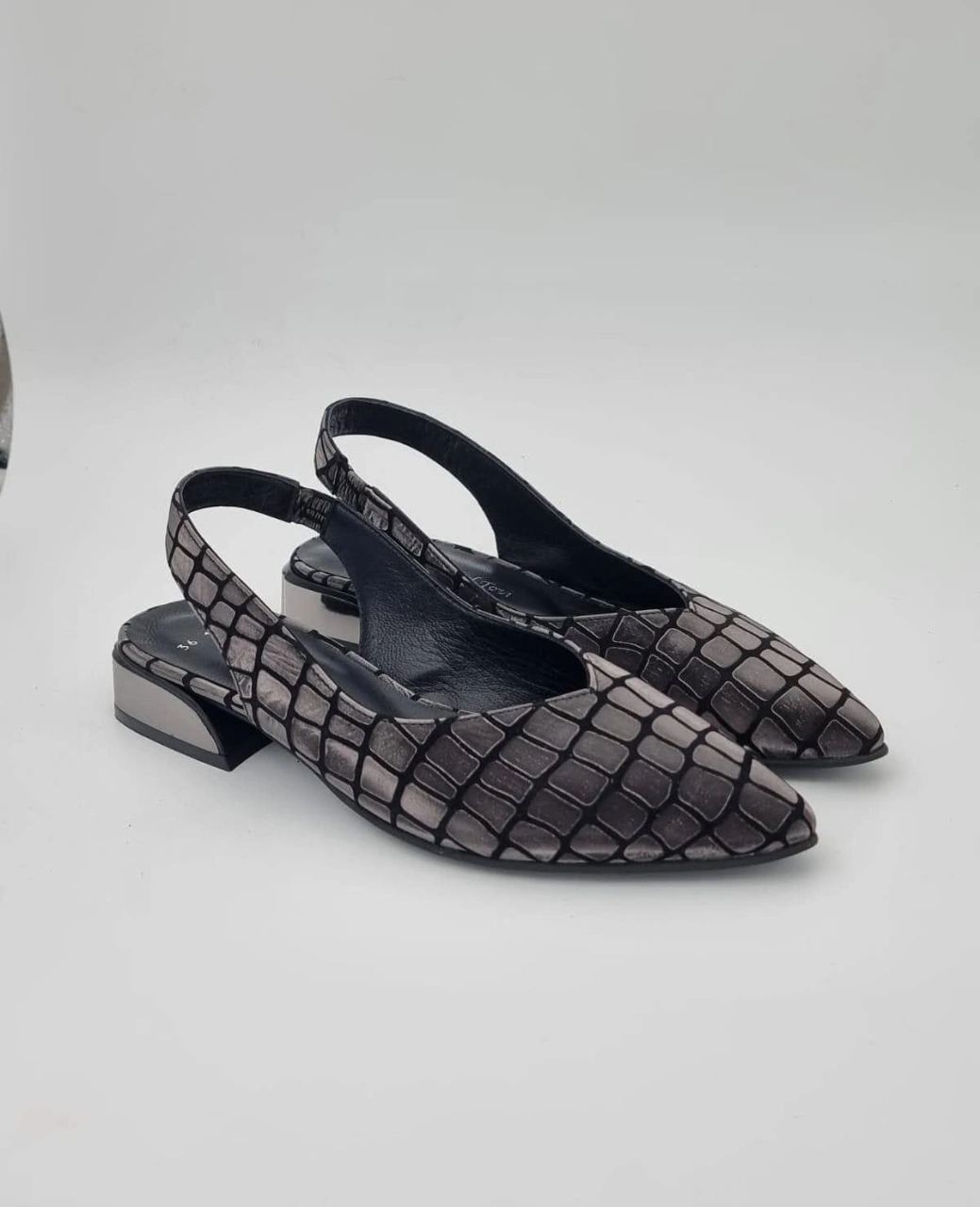 סנדל פלוריה מאובן כסוף של Rachel Tovi