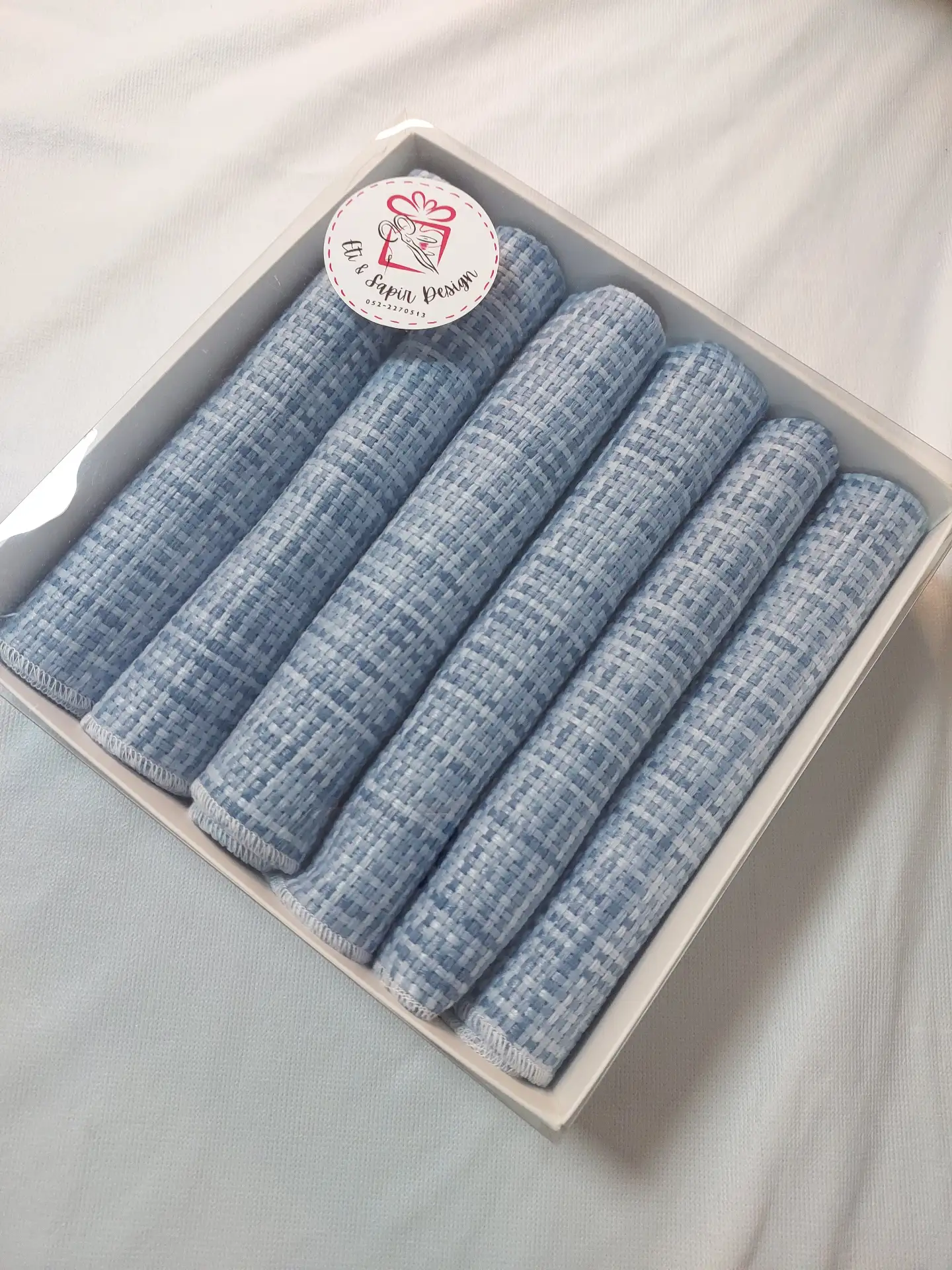 מארז מפיות וחבקים