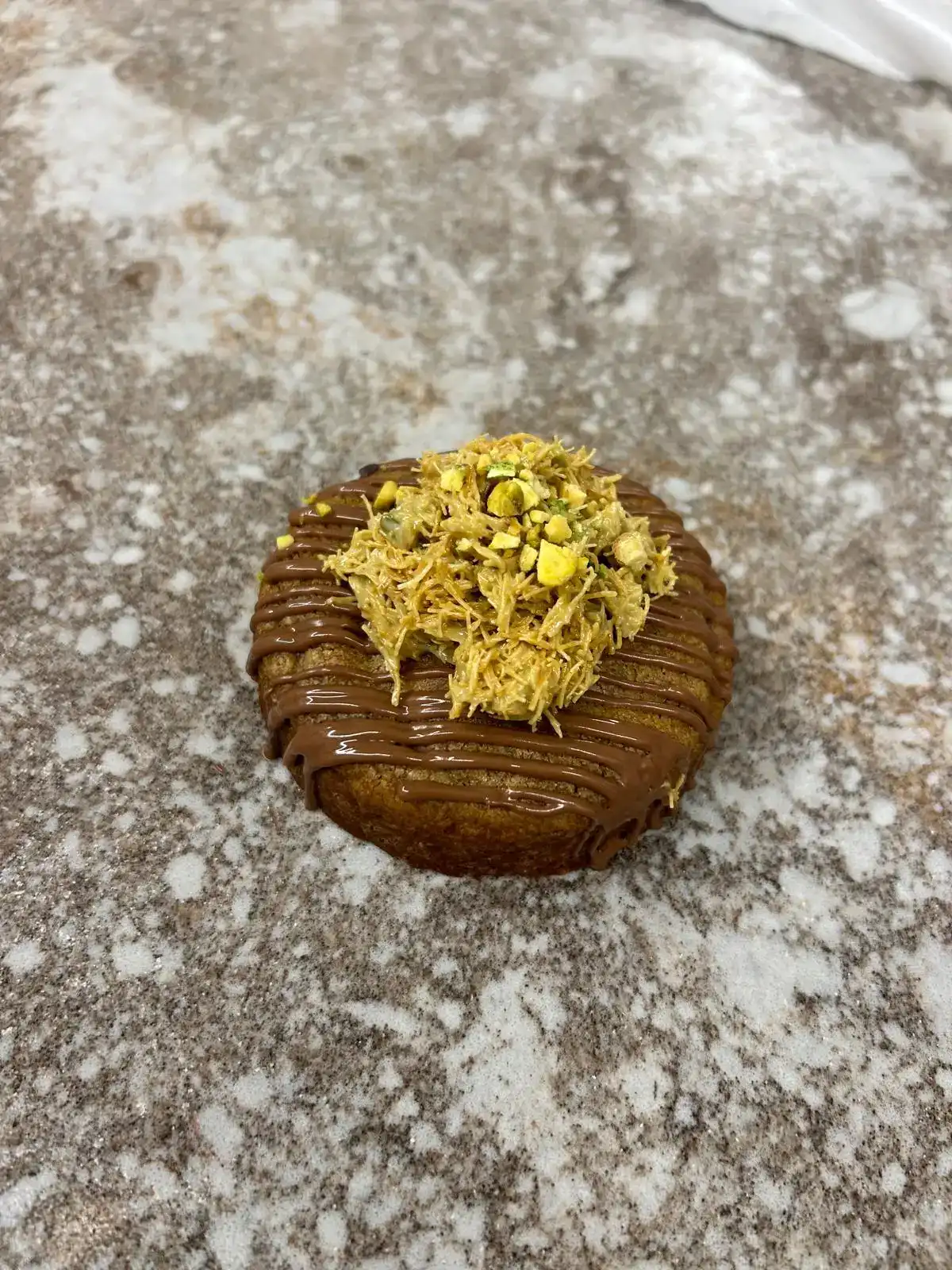 קראמבל קוקיז - מחיר לעוגיה (ניתן לקנות מארז)