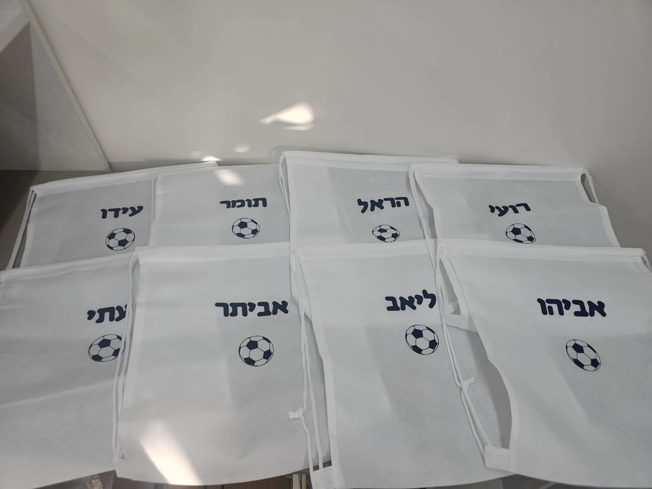 תיק ממותג