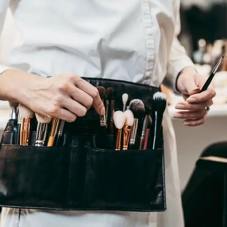 מה הקשר בין ציור לאיפור?