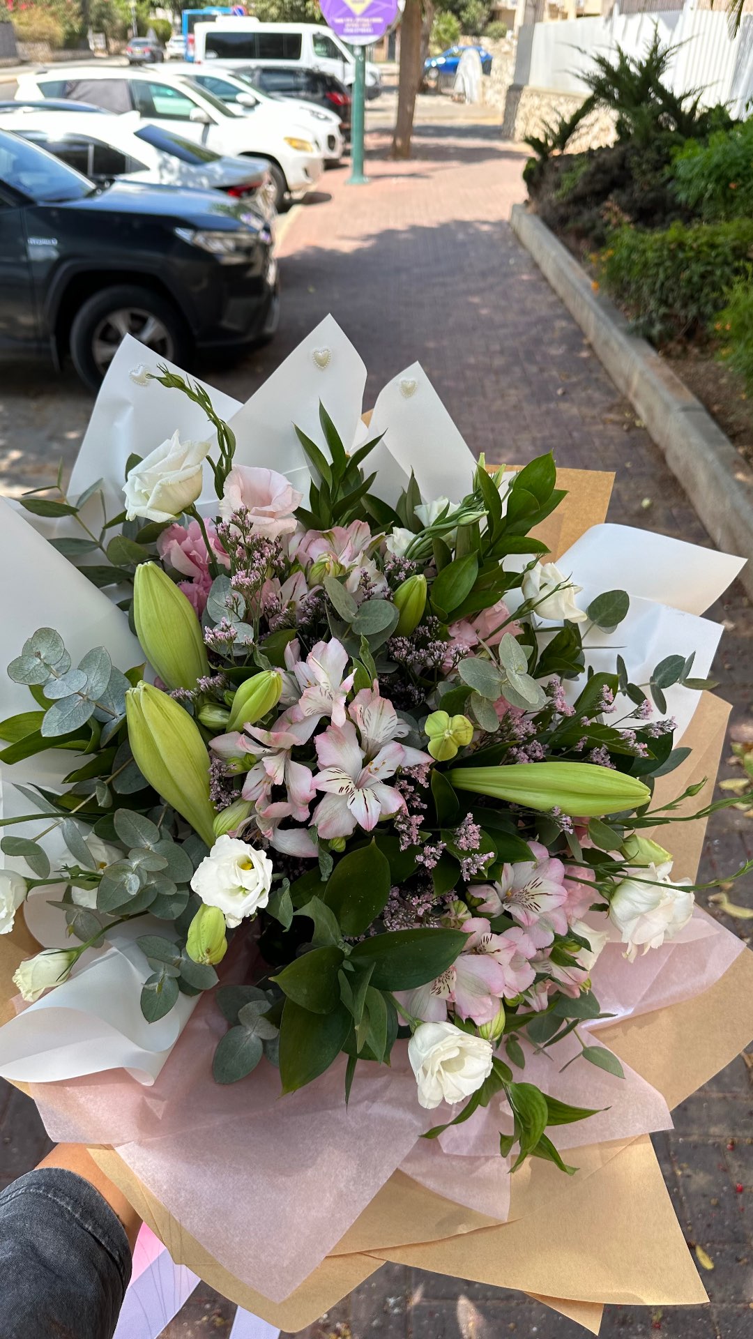 זר פרחים גדול