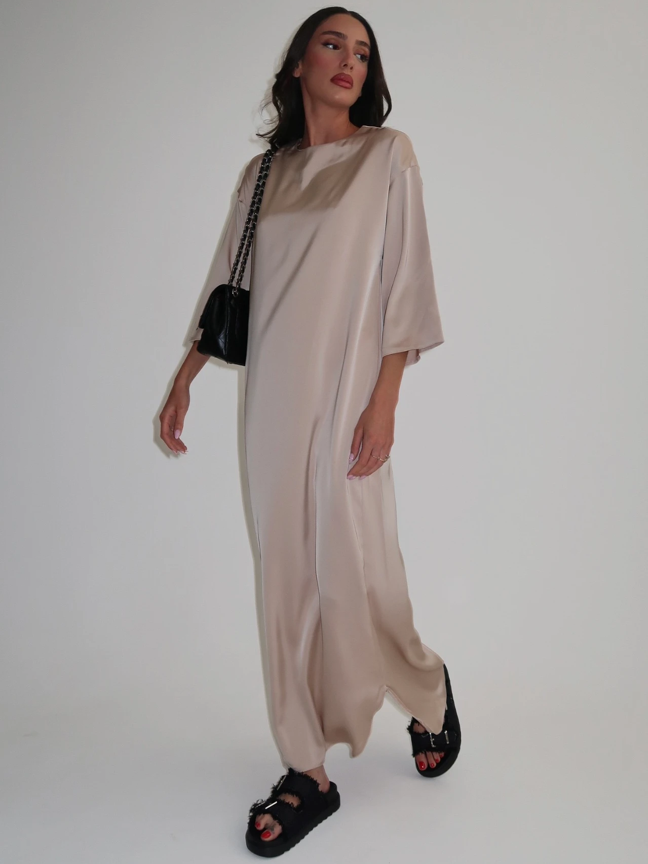 שמלת יובל בז' 