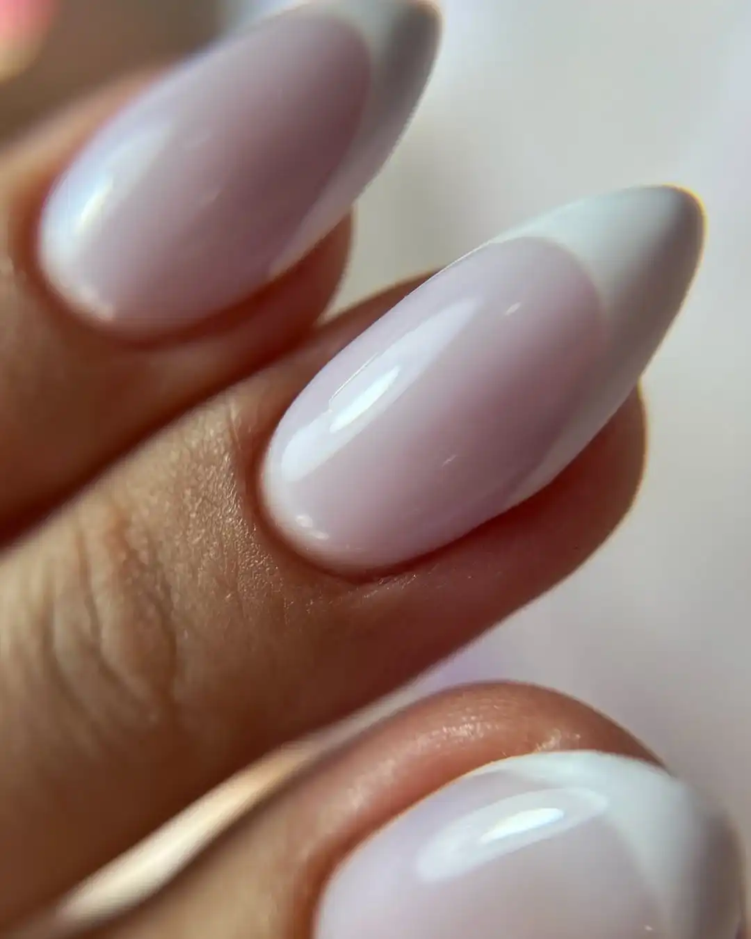 מילוי עם מניקור יסודי – כולל חיזוק הציפורן הטבעית