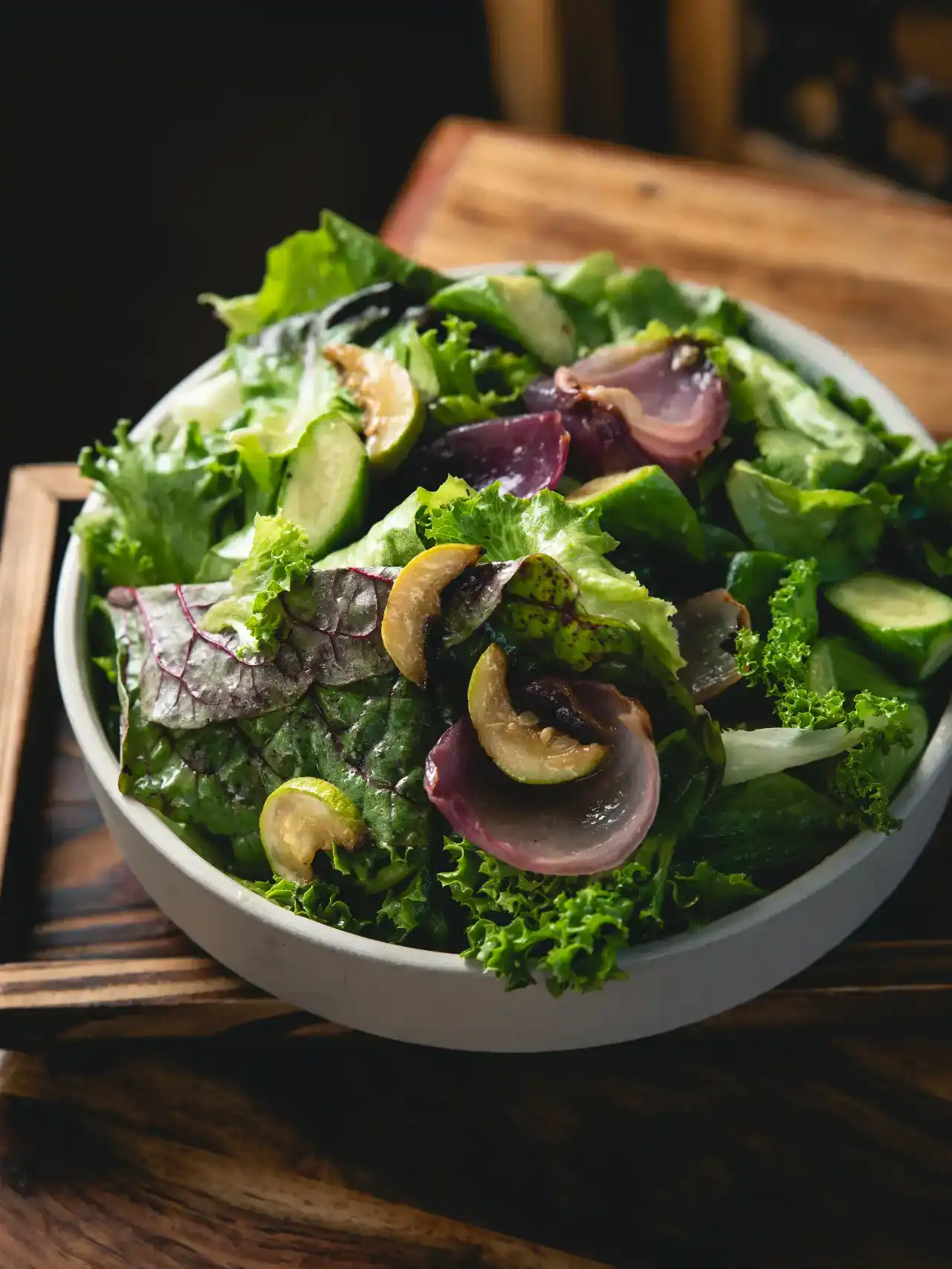 סלט עלים וחברים