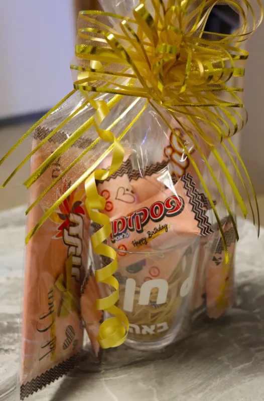 מארז שוקולדים מפנק בכוס ממותגת🥰🎀