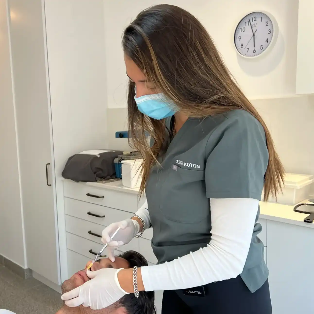 טיפולי אסתטיקה של הפנים בתל אביב