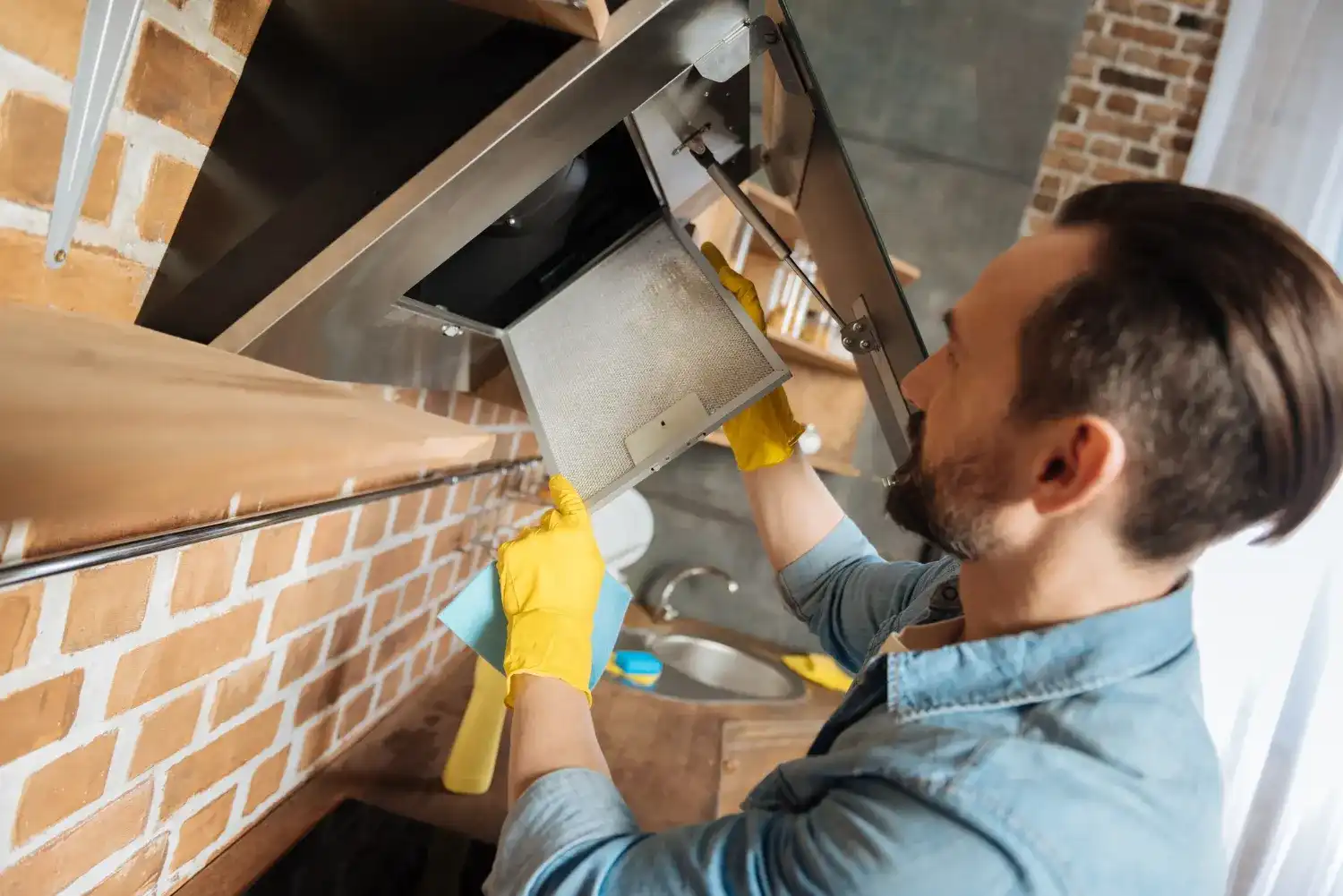 How to Keep Your Chimney Clean and Safe All Year Round