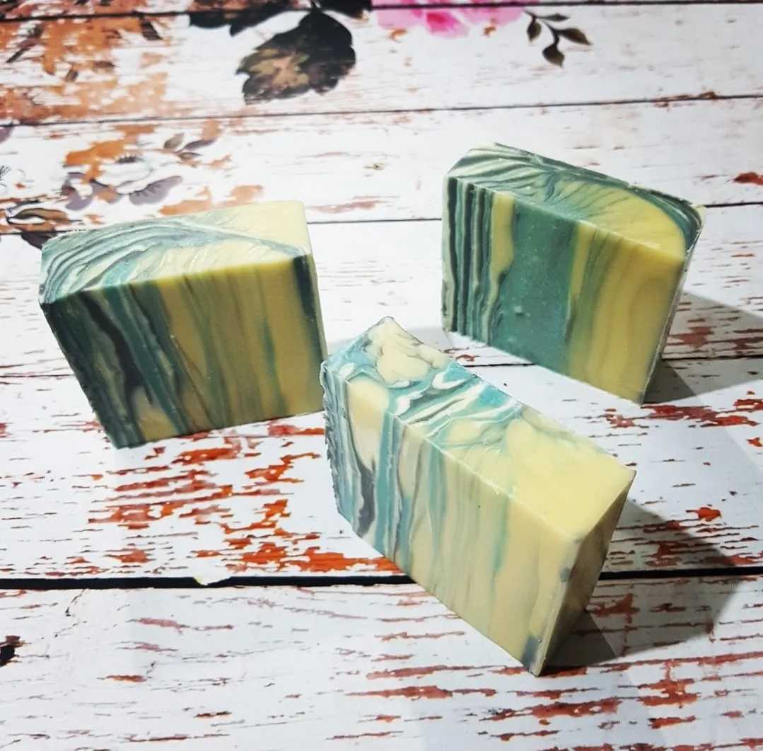 סבונים טבעיים בעבודת יד