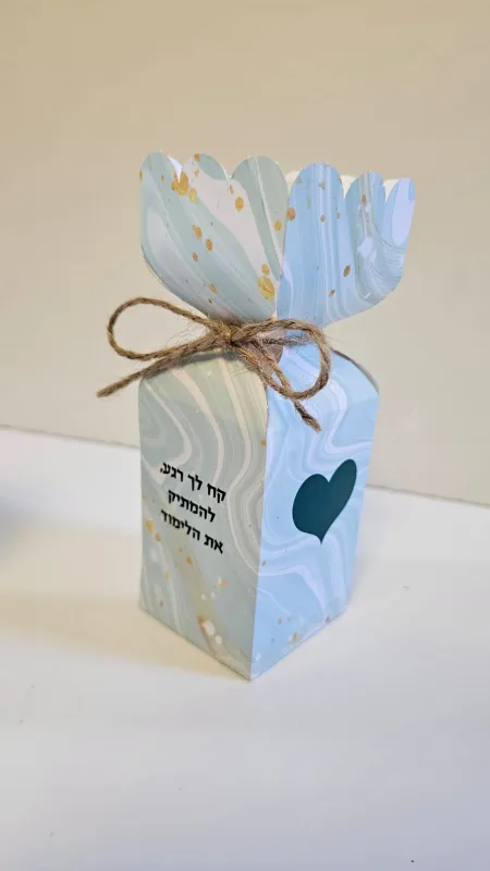 קופסאת פרח מעוצבת