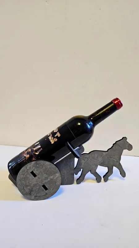 כרכרת יין על סוס